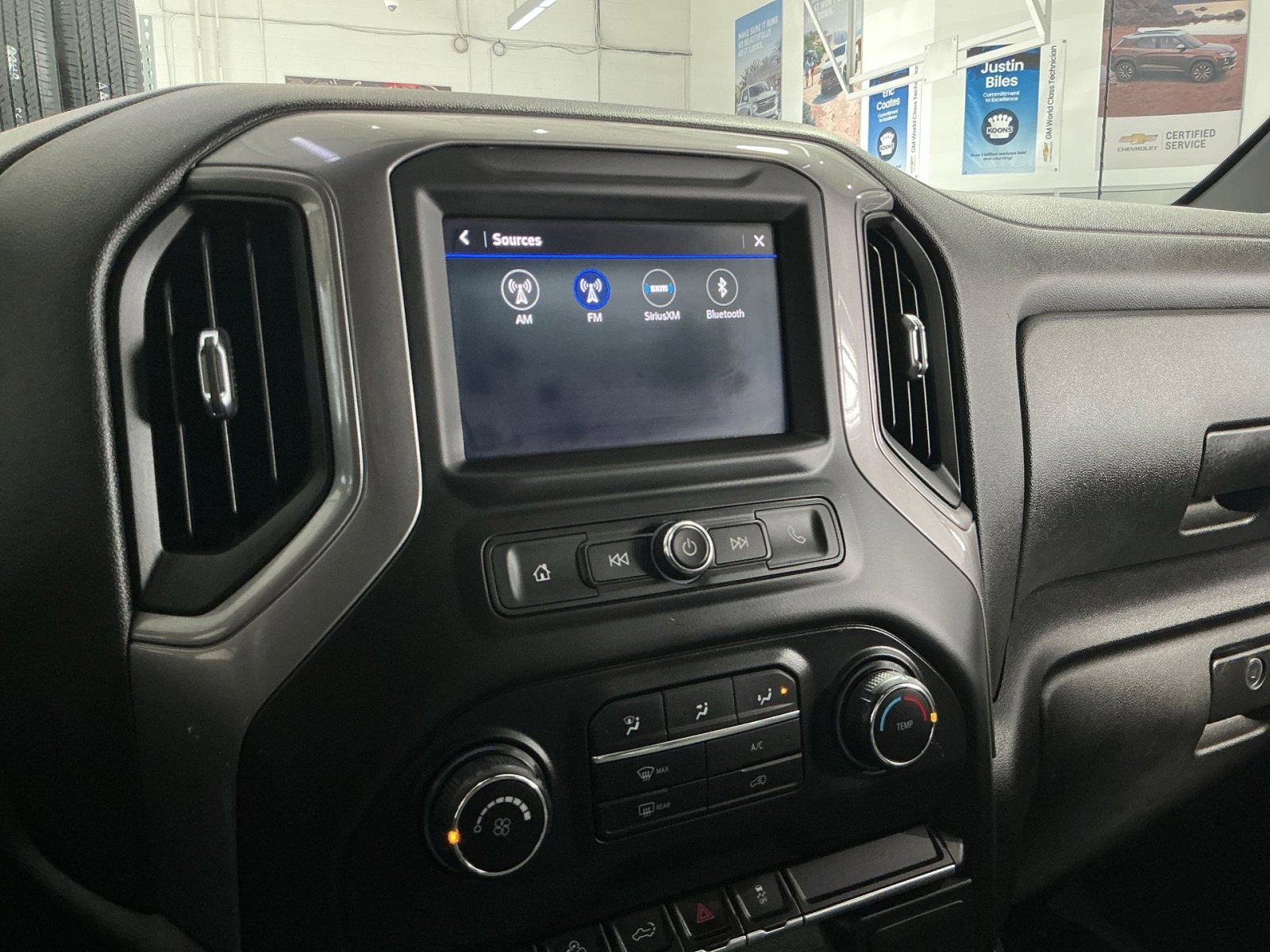 Used 2021 Chevrolet Silverado 1500 Custom Trail Boss image 26