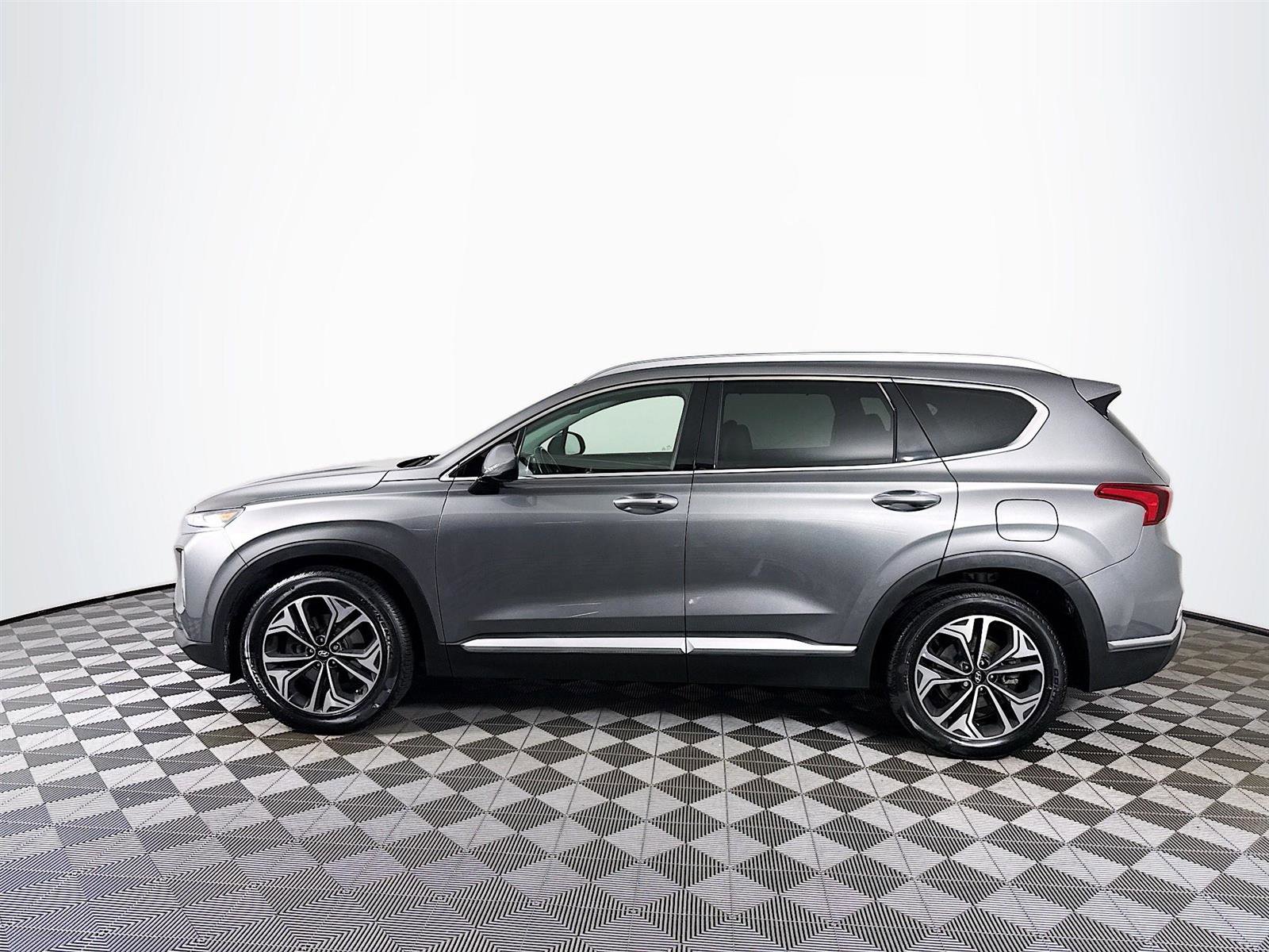 Used 2019 Hyundai Santa Fe Limited image 5