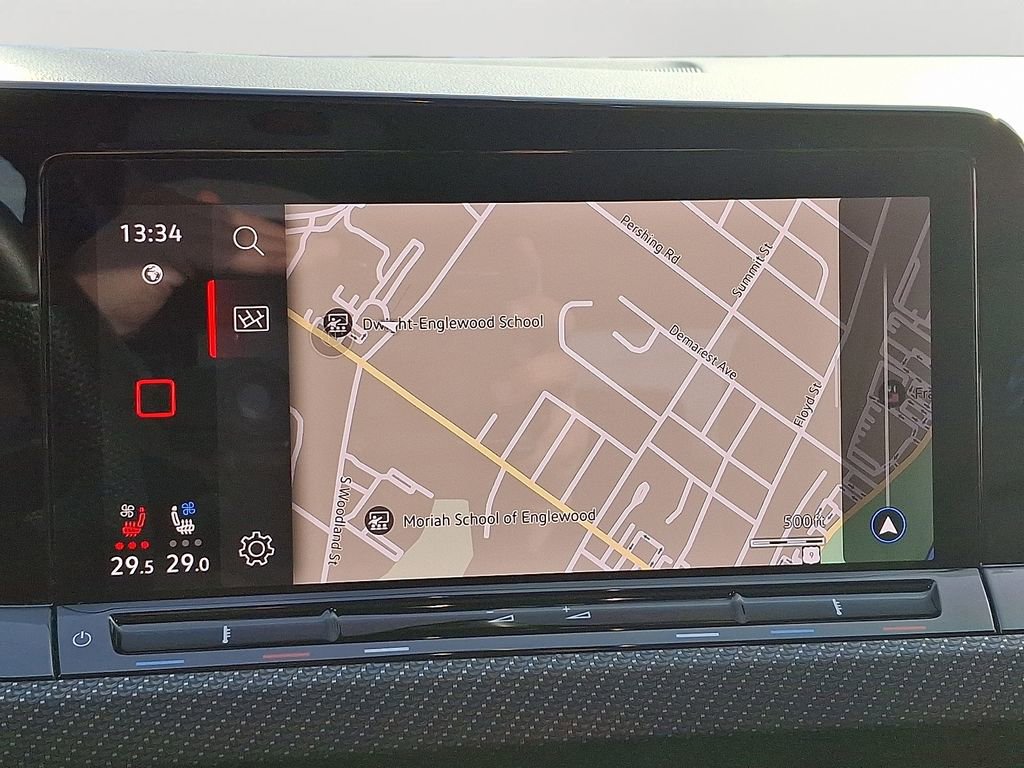 Used 2024 Volkswagen Golf R image 18