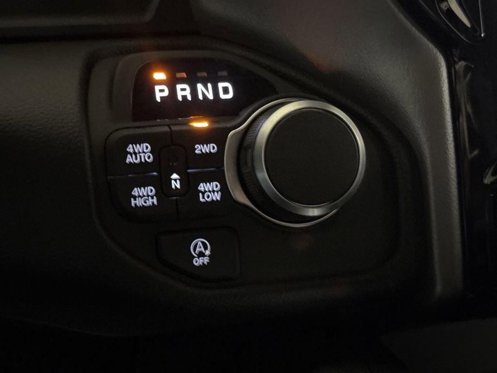 New 2026 RAM 1500 4x4 Crew Cab image 18