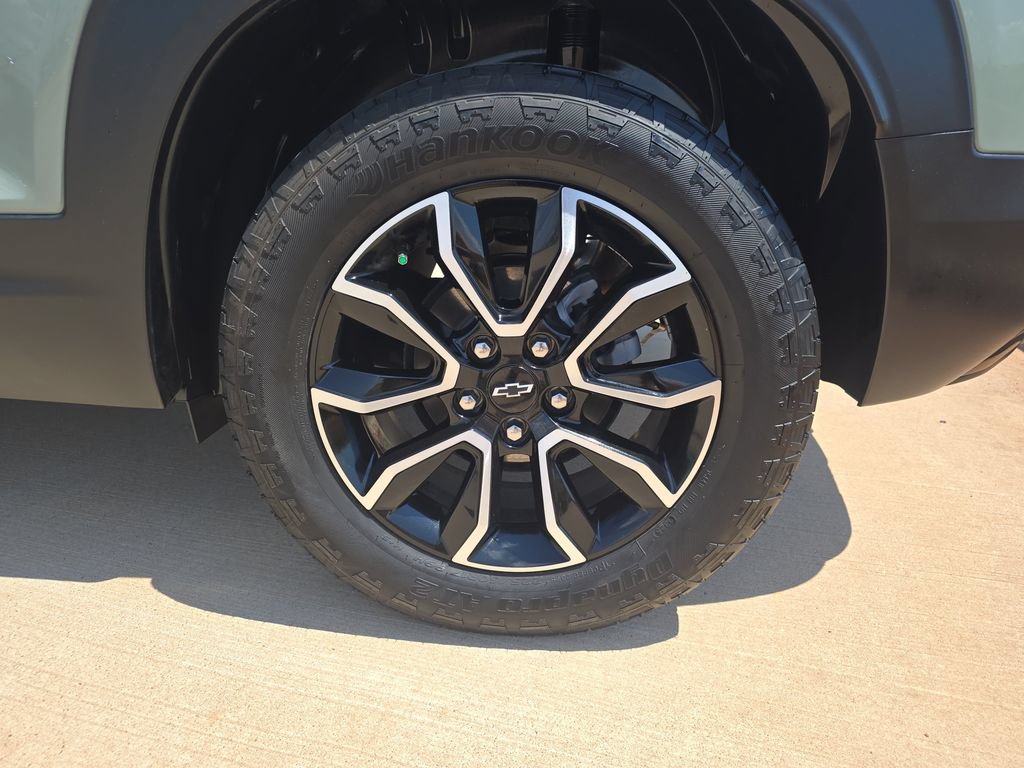Used 2025 Chevrolet TrailBlazer ACTIV w/ Convenience Package FWD image 31