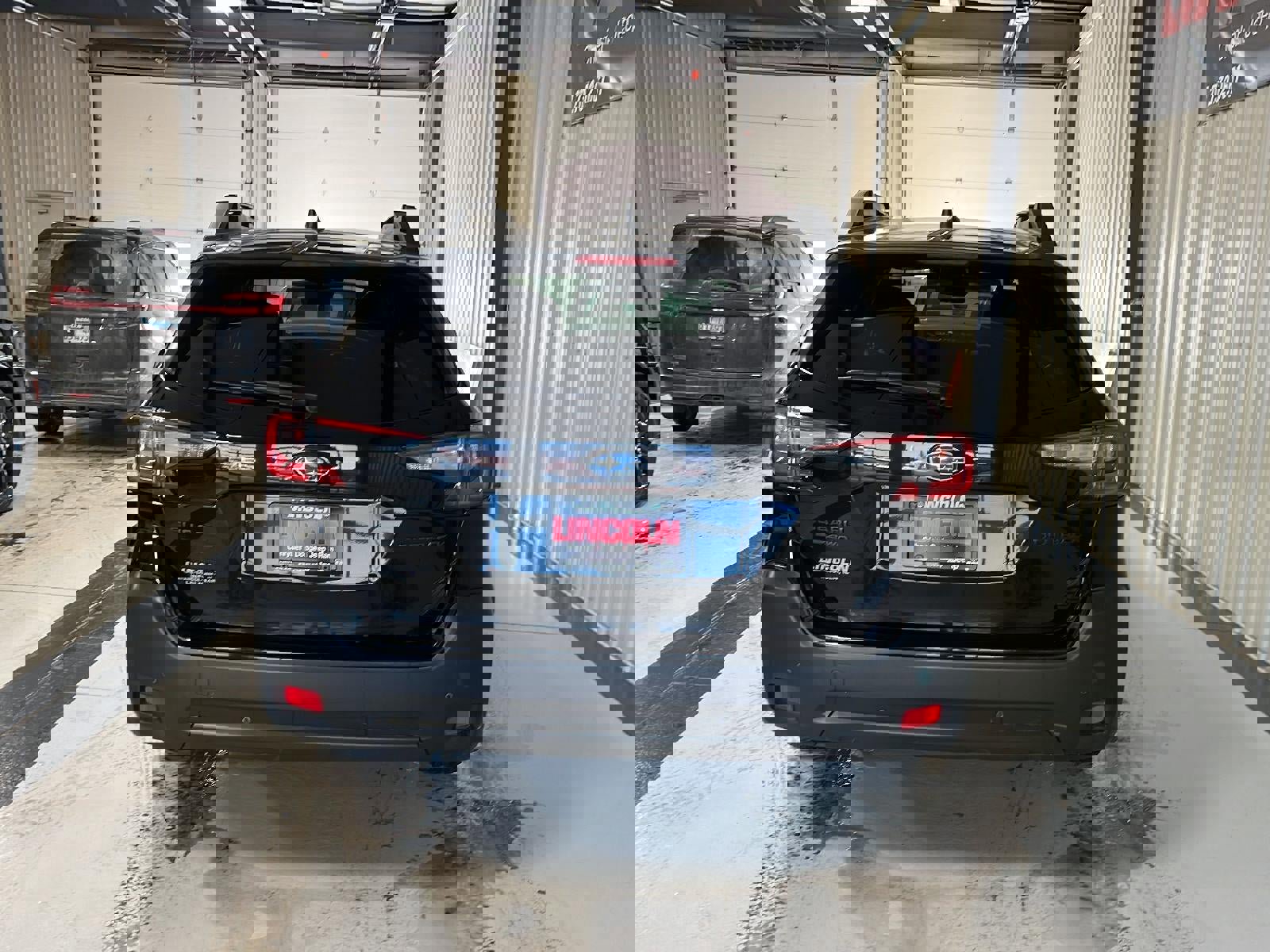 Used 2023 Subaru Outback Onyx Edition image 4