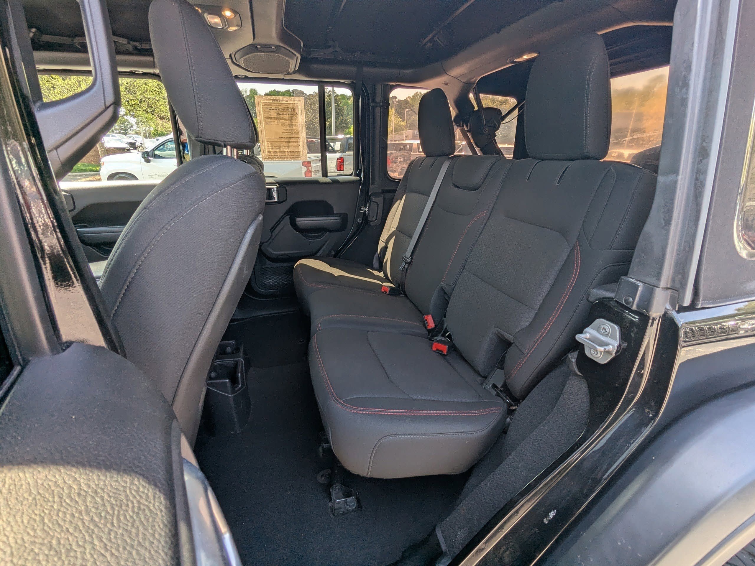 Used 2020 Jeep Wrangler Unlimited Rubicon AWD/4WD image 12