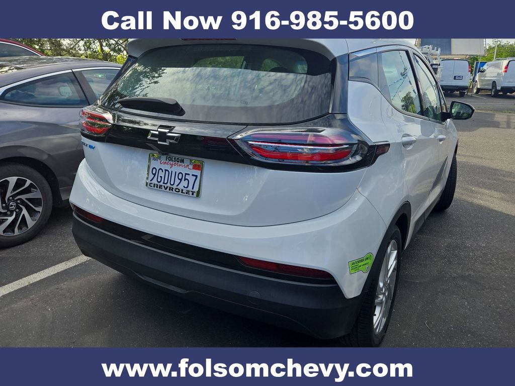 Used 2023 Chevrolet Bolt LT FWD image 5