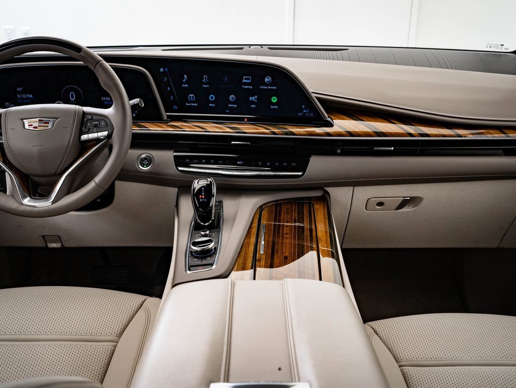 Used 2023 Cadillac Escalade Premium Luxury Platinum image 37