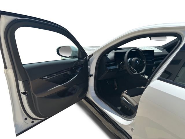 New 2026 BMW 550e xDrive image 20