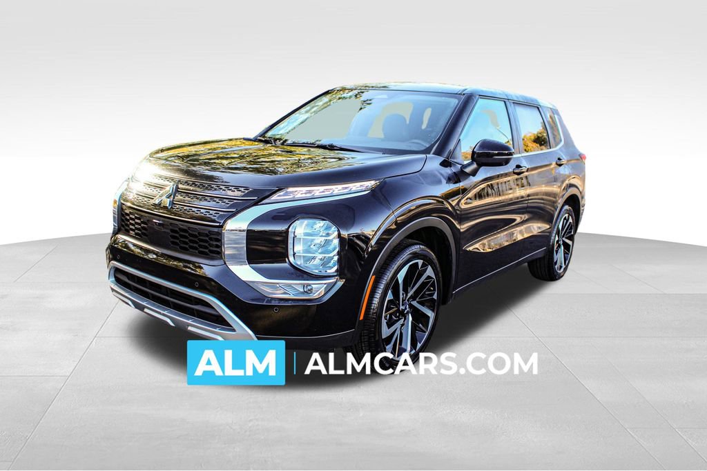 Used 2024 Mitsubishi Outlander SE