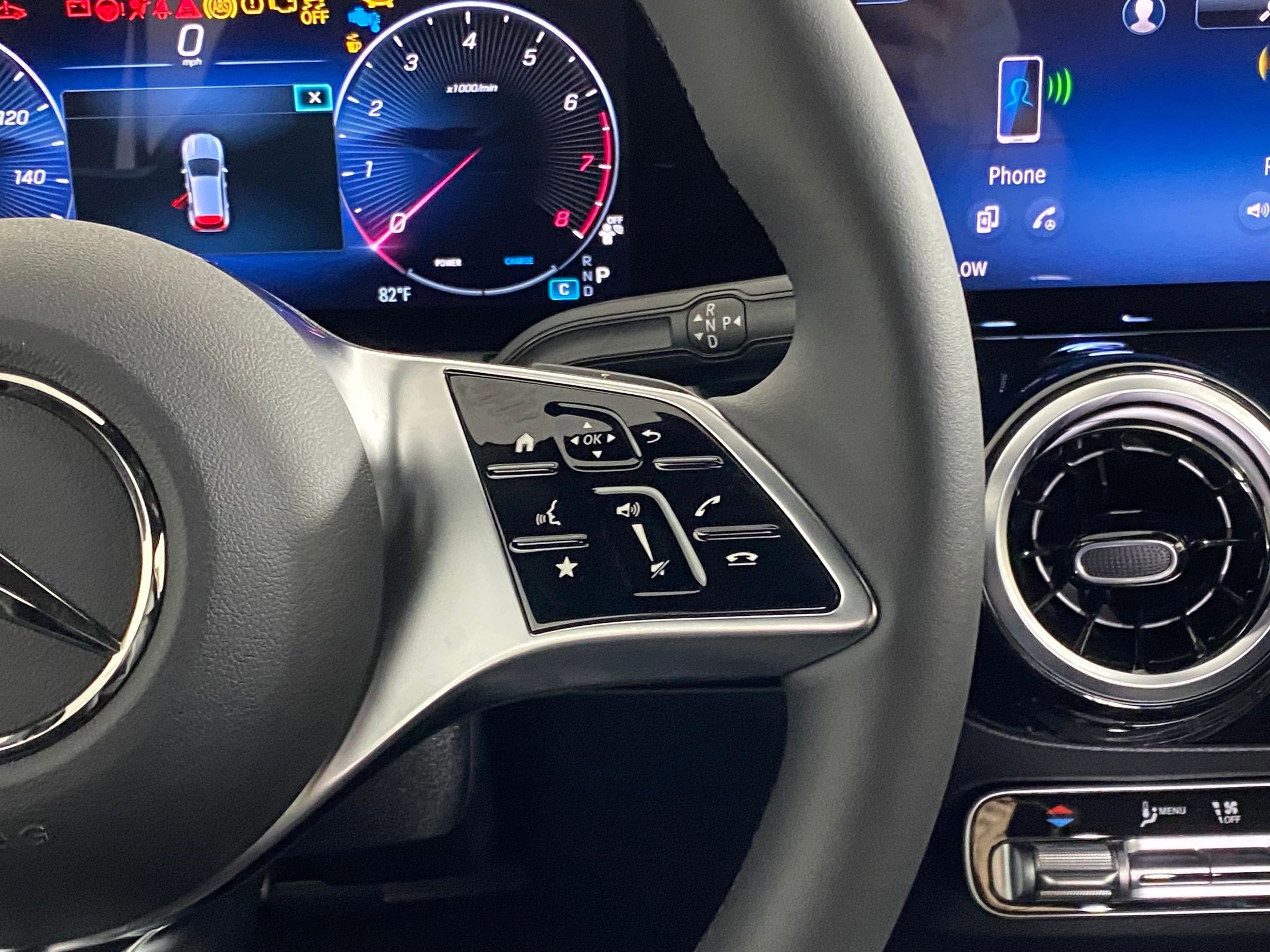 Used 2026 Mercedes-Benz GLA 250 4MATIC image 16