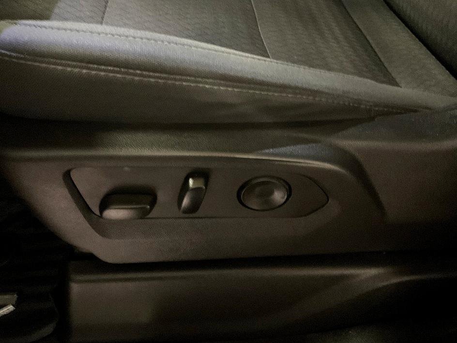 Used 2023 Chevrolet Silverado 1500 RST image 16