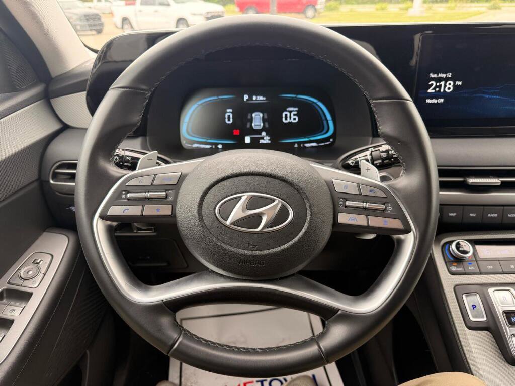 Used 2025 Hyundai Palisade SEL AWD/4WD image 14