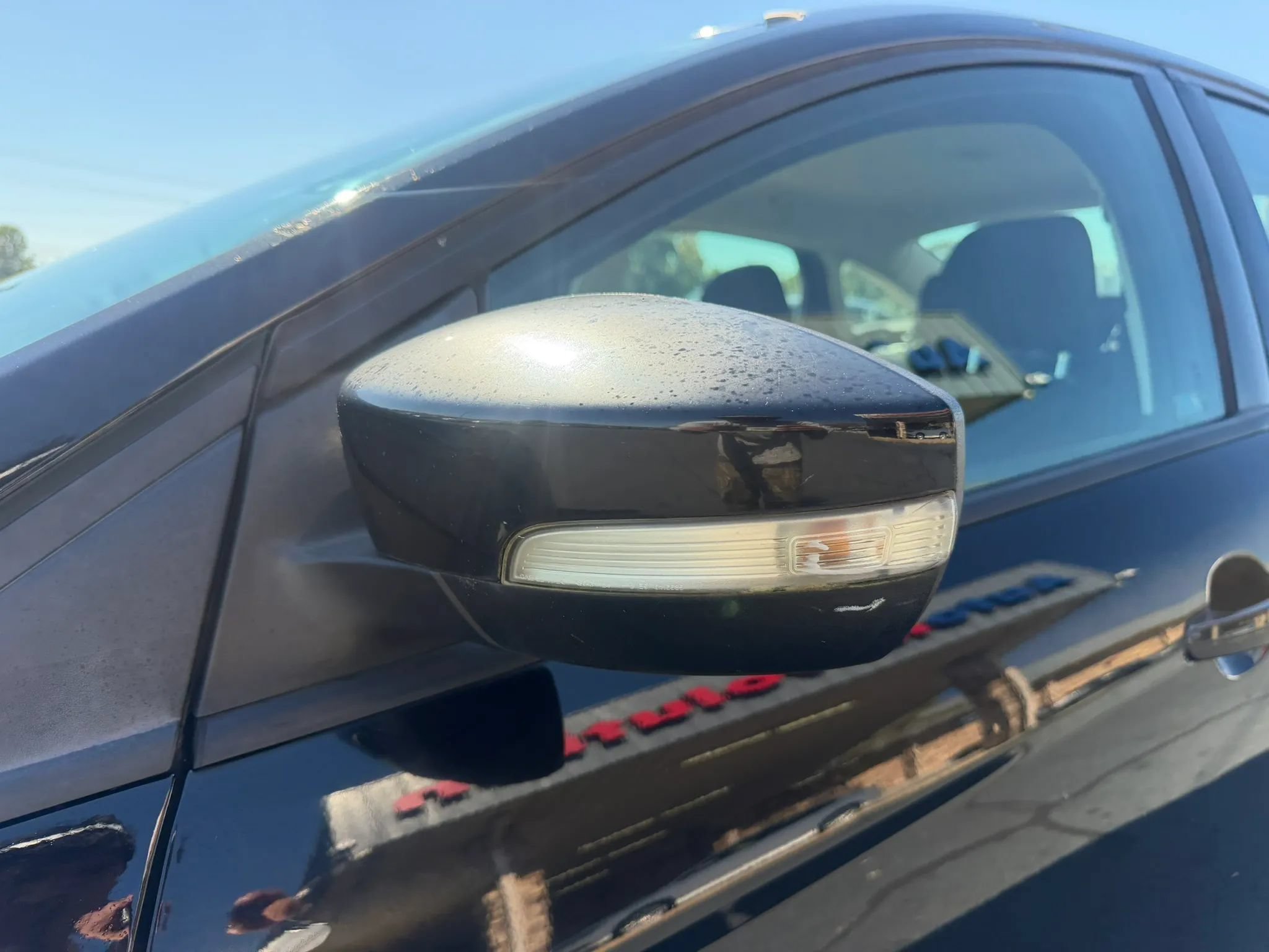 Used 2017 Ford Focus SE FWD image 28