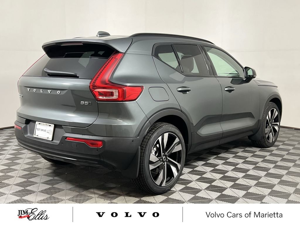 New 2026 Volvo XC40 B5 Ultra w/ Climate Package image 8