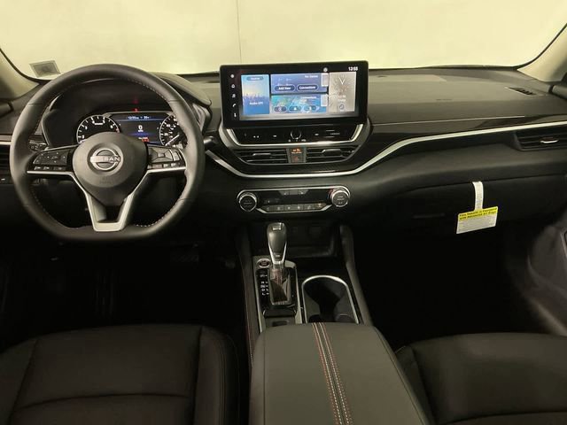 New 2025 Nissan Altima 2.5 SR w/ SR Premium Package image 12