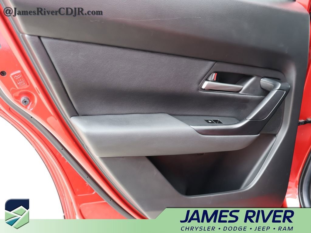 Used 2025 MAZDA CX-50 AWD 2.5 S w/ Preferred Package image 17