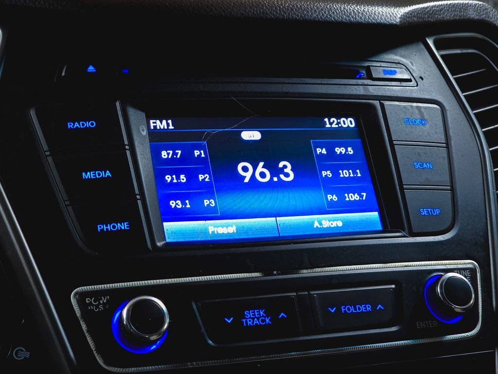 Used 2018 Hyundai Santa Fe Sport image 27