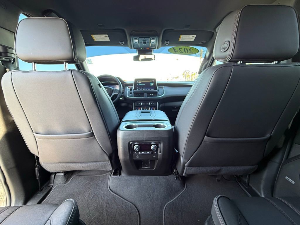 Used 2024 Chevrolet Tahoe RST w/ RST Performance Edition image 14