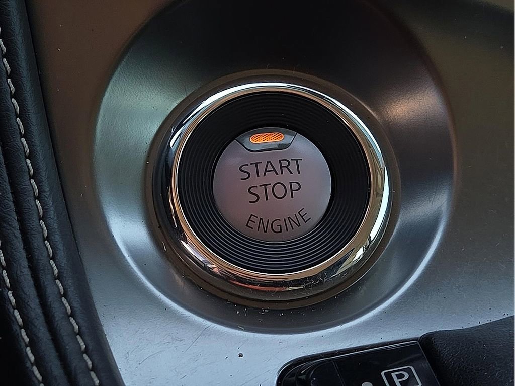 Used 2017 Nissan Maxima Platinum w/ Interior Lighting Package image 15