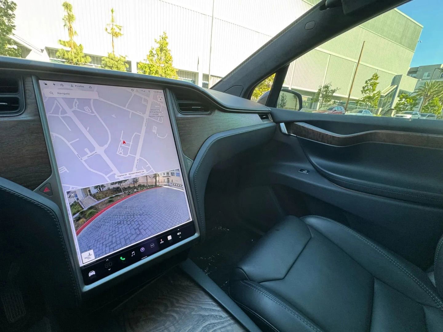 Used 2019 Tesla Model X 100D image 23