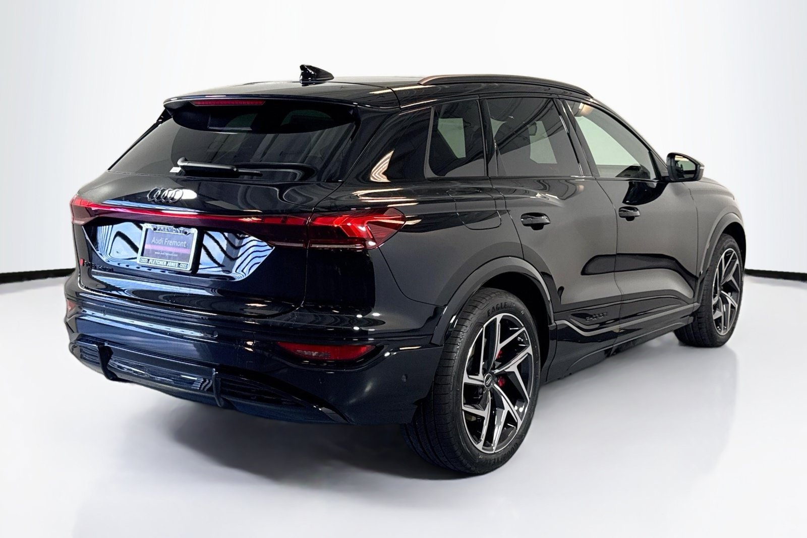 New 2027 Audi SQ6 e-tron Premium Plus AWD/4WD image 5