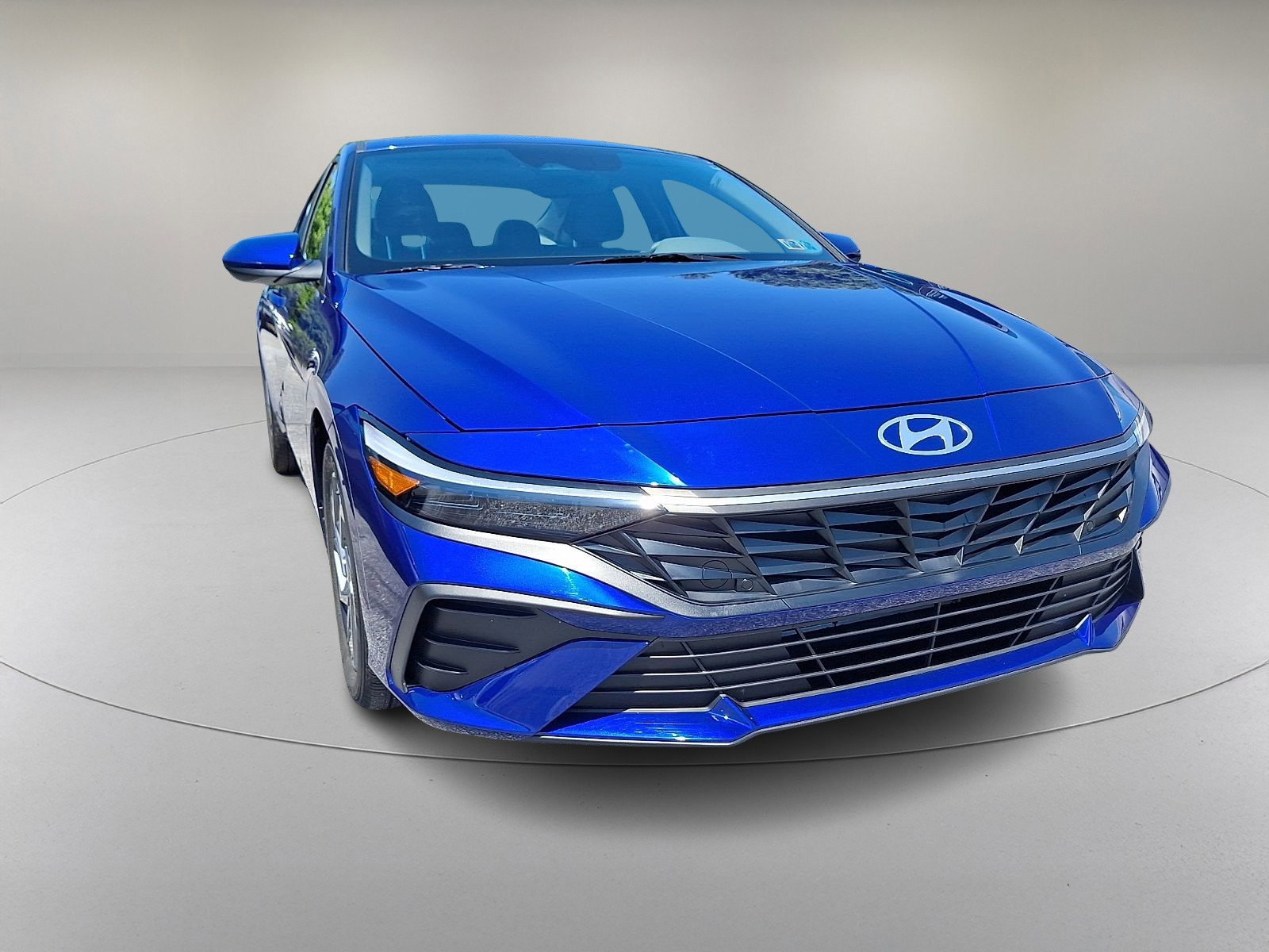 Used 2024 Hyundai Elantra SEL FWD video 2