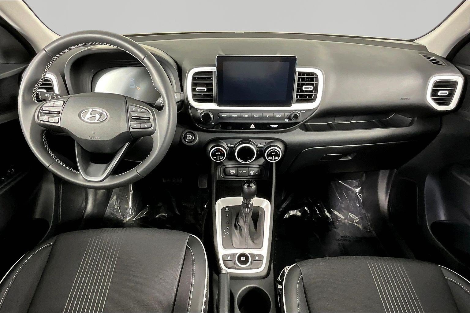 New 2026 Hyundai Venue SEL FWD image 10