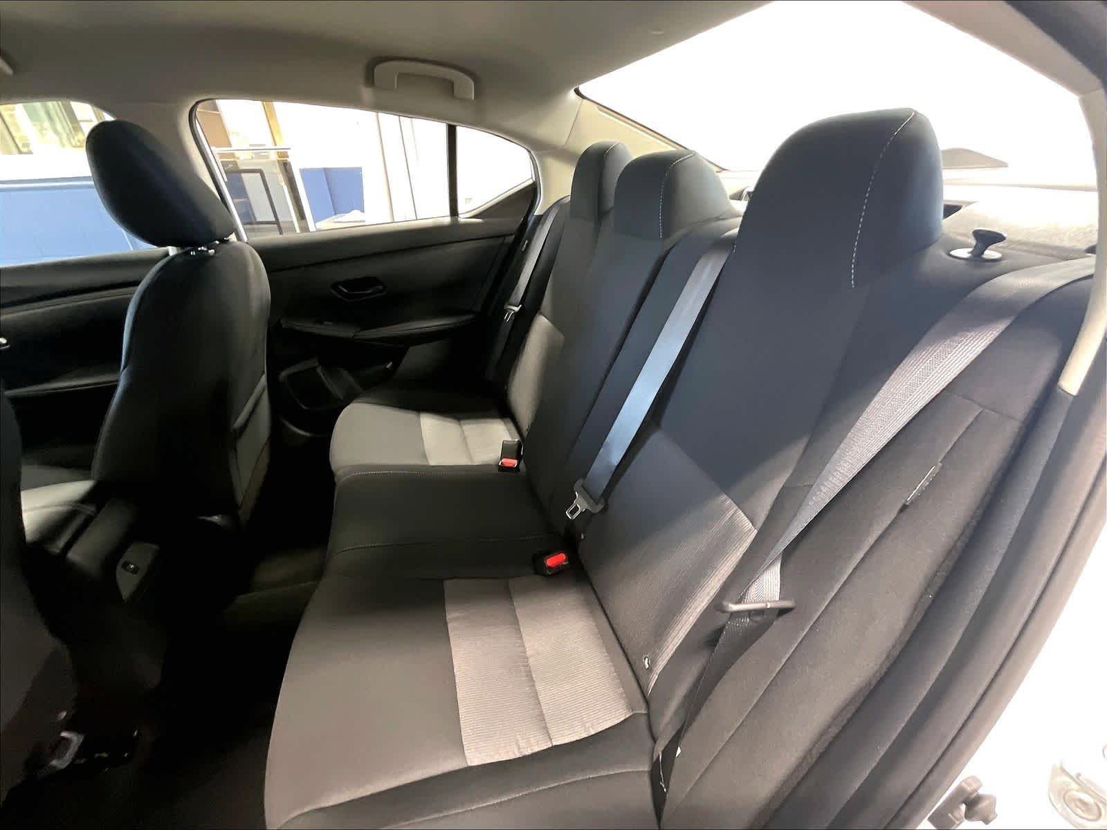 Certified 2025 Nissan Sentra SV FWD image 15