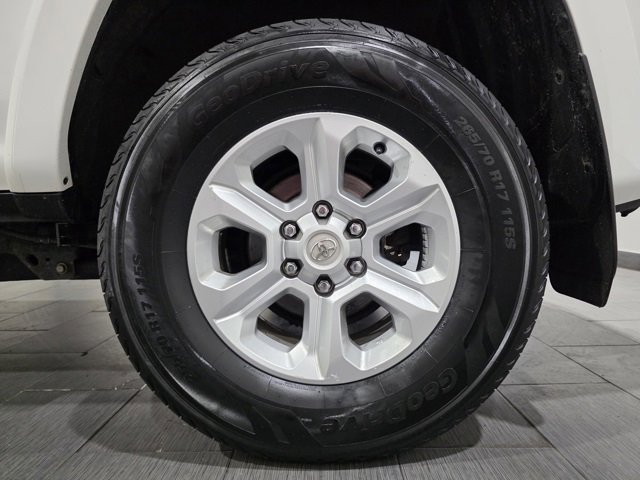 Used 2020 Toyota 4Runner SR5 Premium image 24