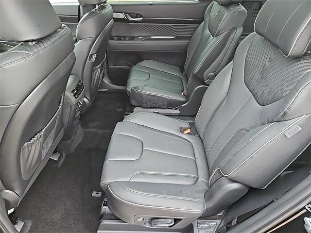 New 2024 Hyundai Palisade Calligraphy image 11