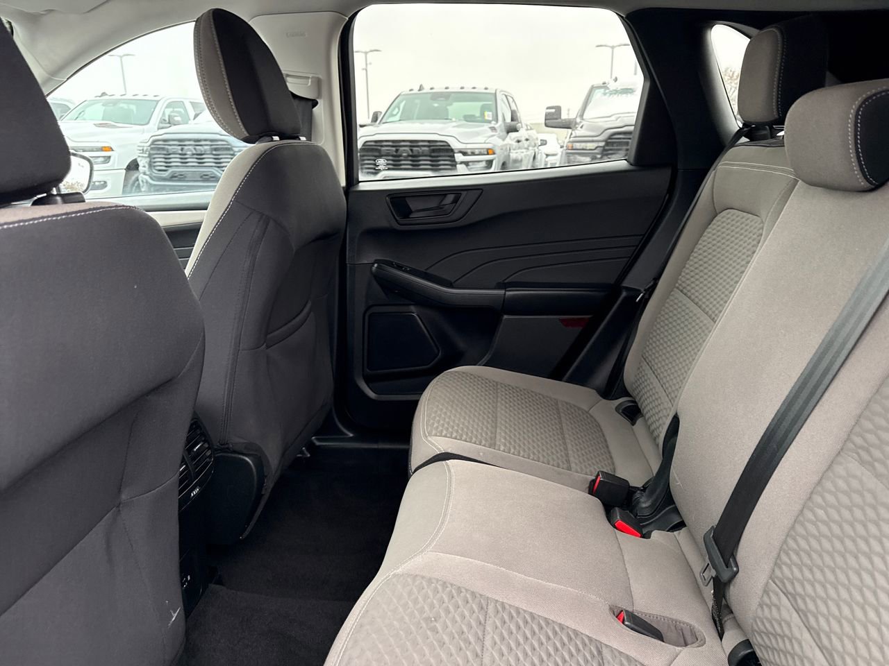 Used 2022 Ford Escape SE image 15