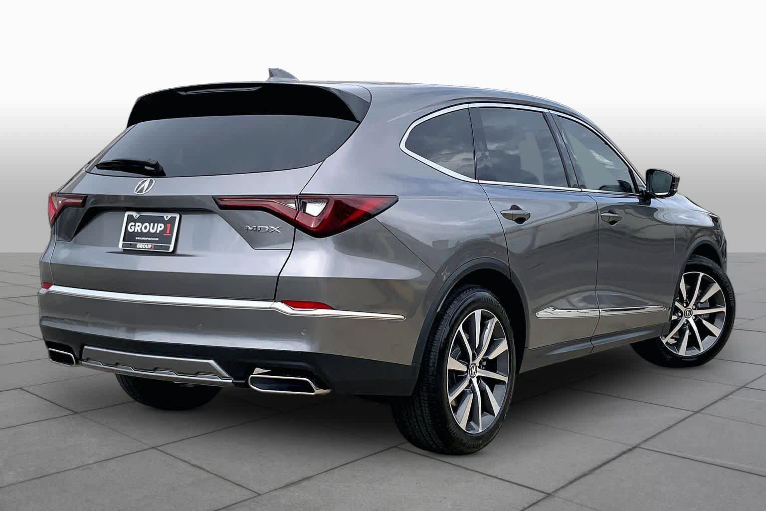 Used 2025 Acura MDX w/ Technology Package FWD image 13