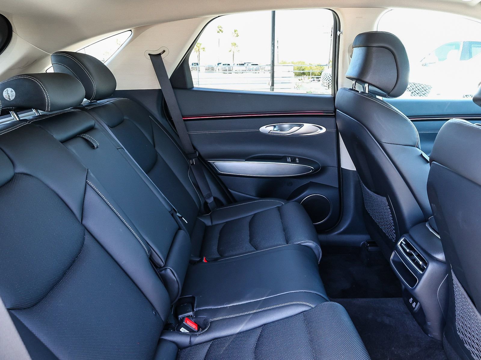 Used 2026 Genesis GV70 2.5T Select image 19