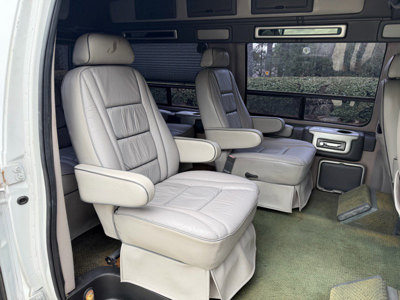 Used 2002 Ford E-150 and Econoline 150 image 24