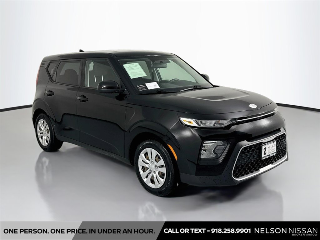 Used 2020 Kia Soul LX FWD image 3