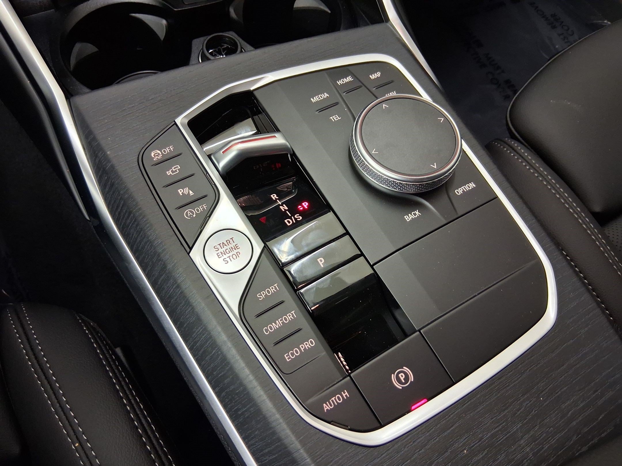 New 2026 BMW 330i Sedan w/ Convenience Package RWD image 15