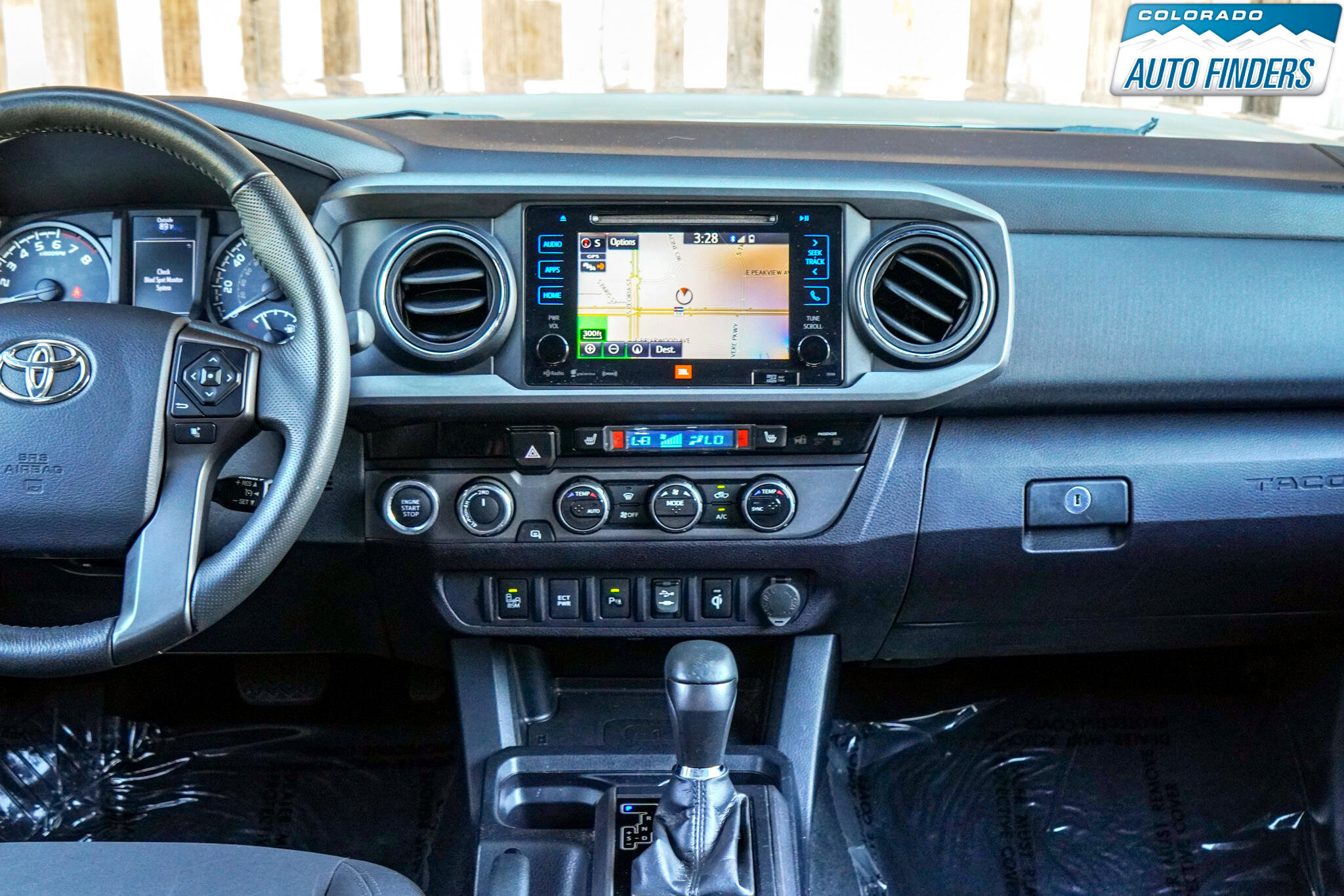 Used 2017 Toyota Tacoma TRD Off-Road image 19