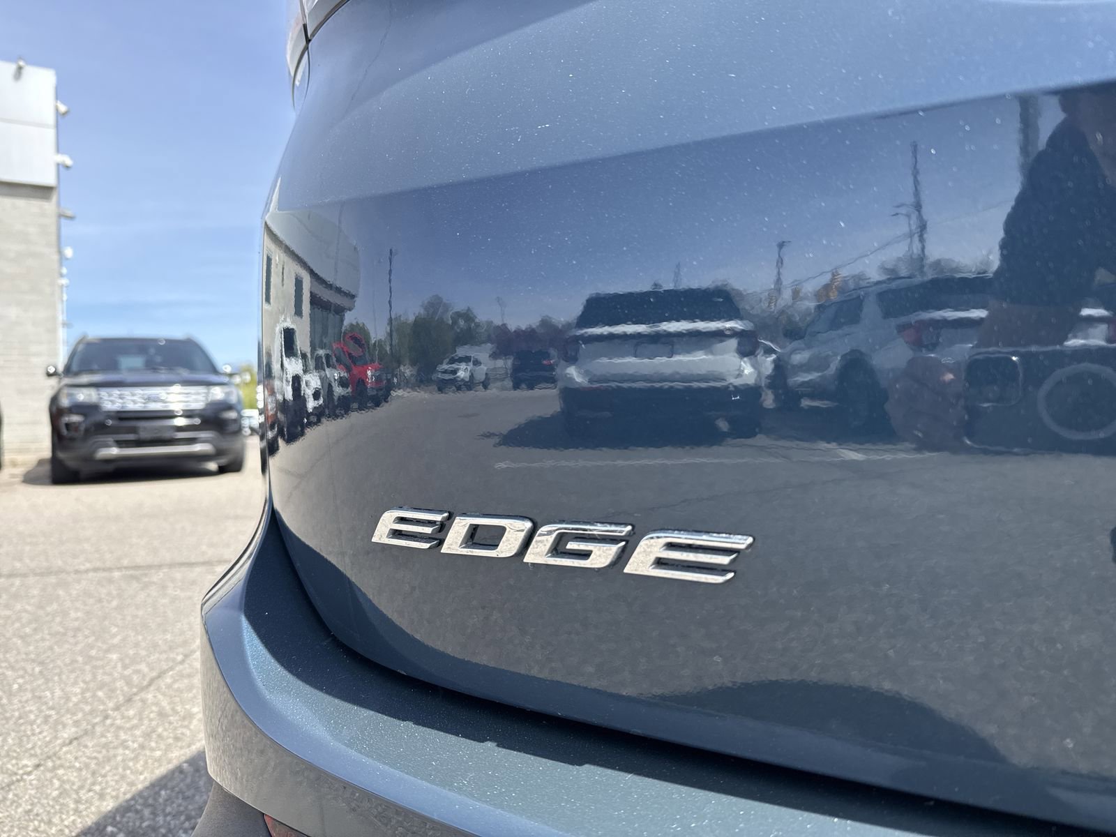 Used 2016 Ford Edge SEL w/ Equipment Group 201A AWD/4WD image 18