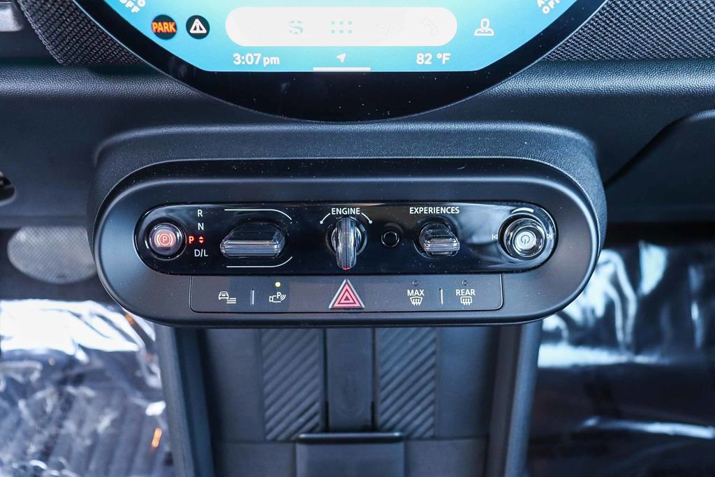 Used 2025 MINI Cooper 2-Door Hardtop image 20