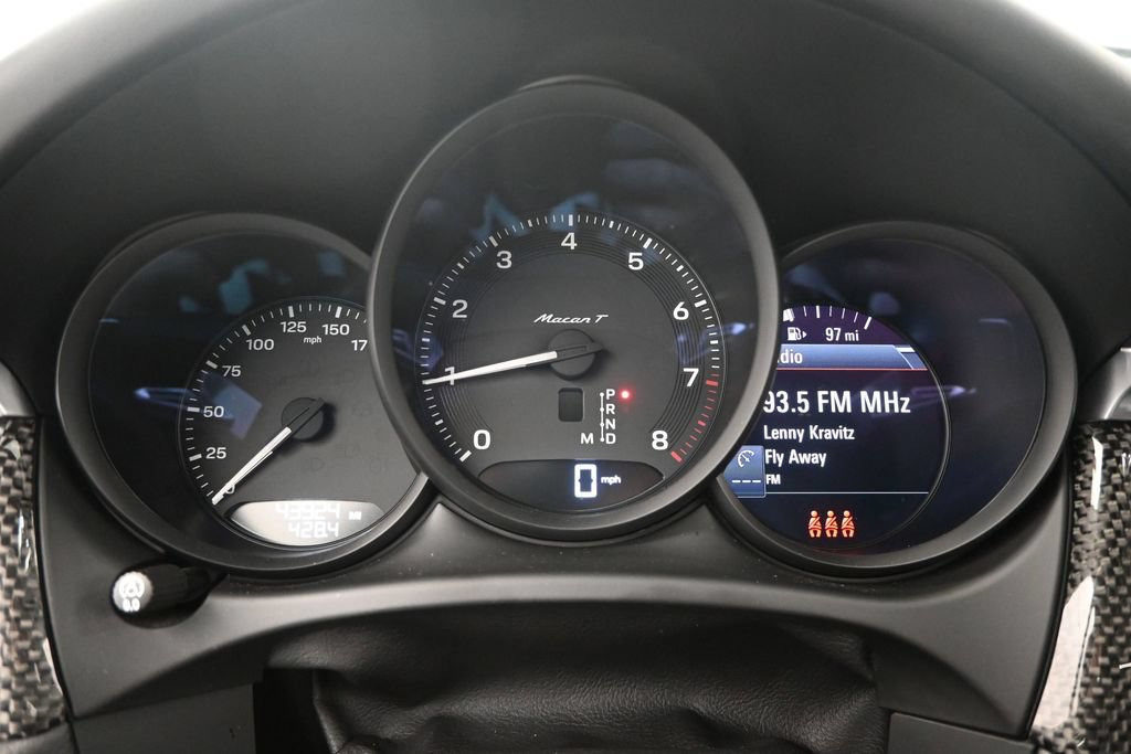 Used 2024 Porsche Macan Turbo AWD/4WD image 22