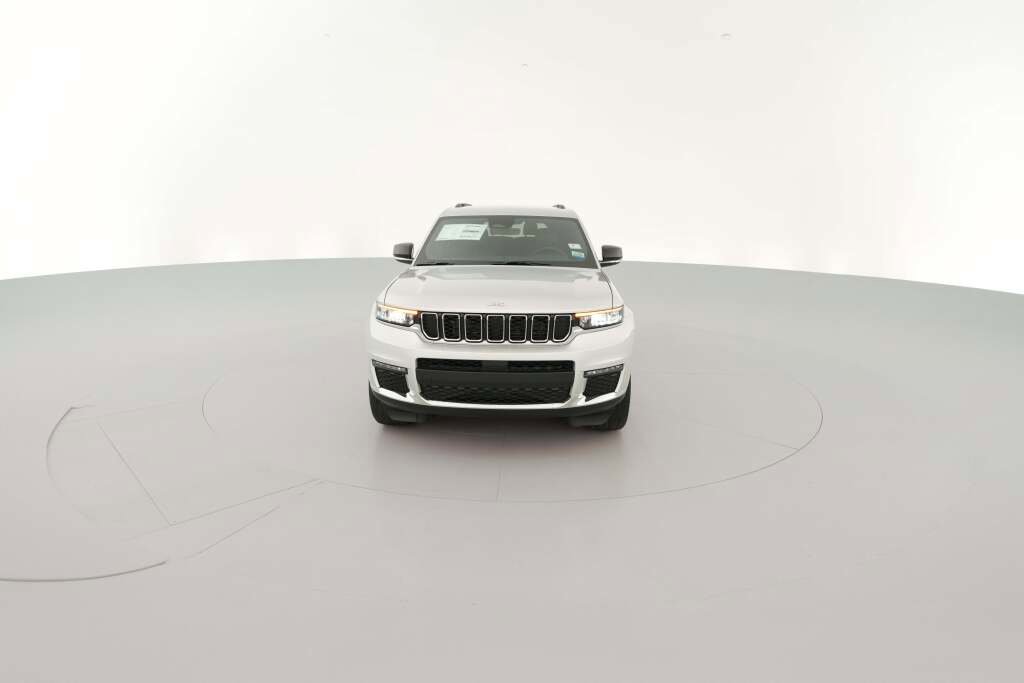 New 2025 Jeep Grand Cherokee L Limited image 2