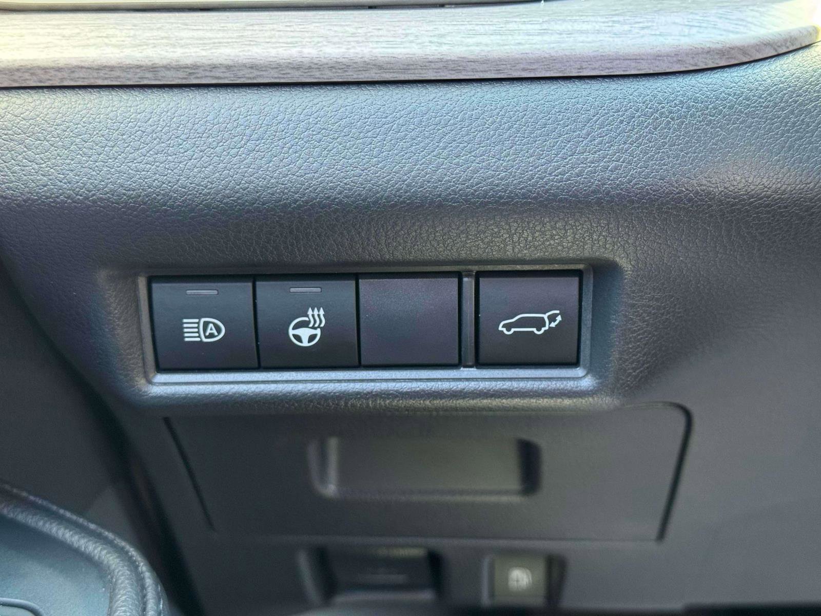 Used 2024 Toyota Grand Highlander AWD image 19