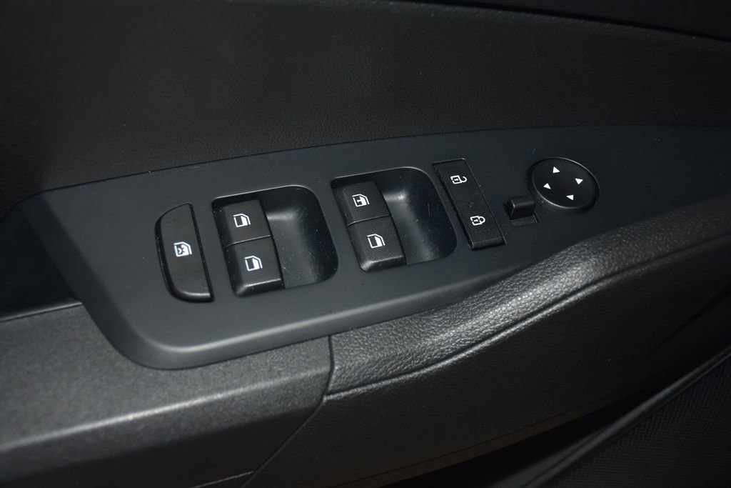 Used 2023 Kia Sportage LX image 22