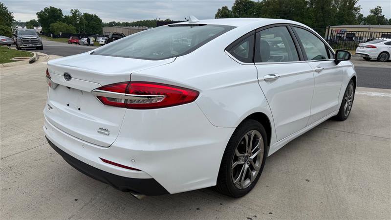 Used 2020 Ford Fusion SEL FWD image 5