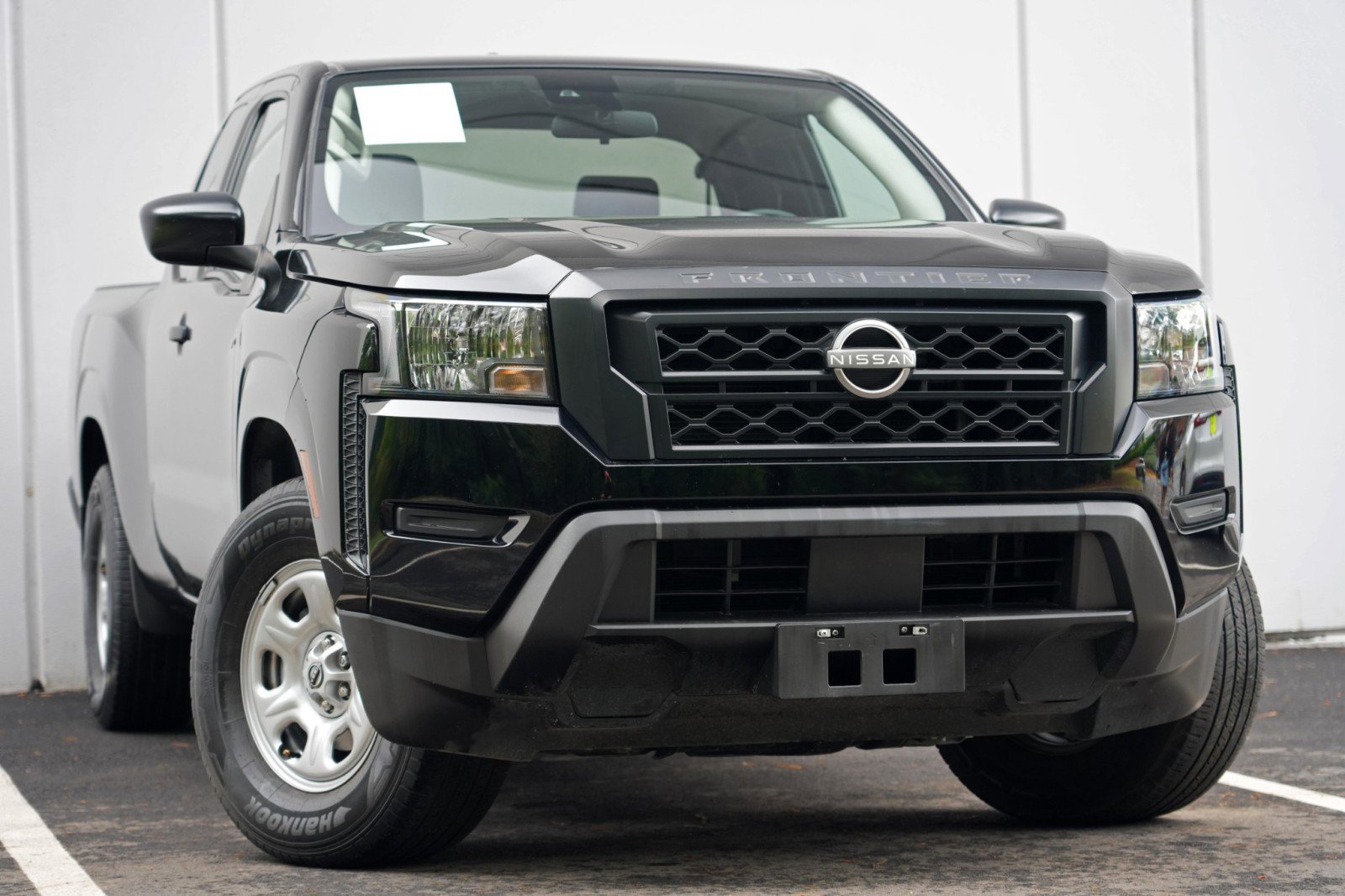 Used 2023 Nissan Frontier S w/ Technology Package RWD image 2