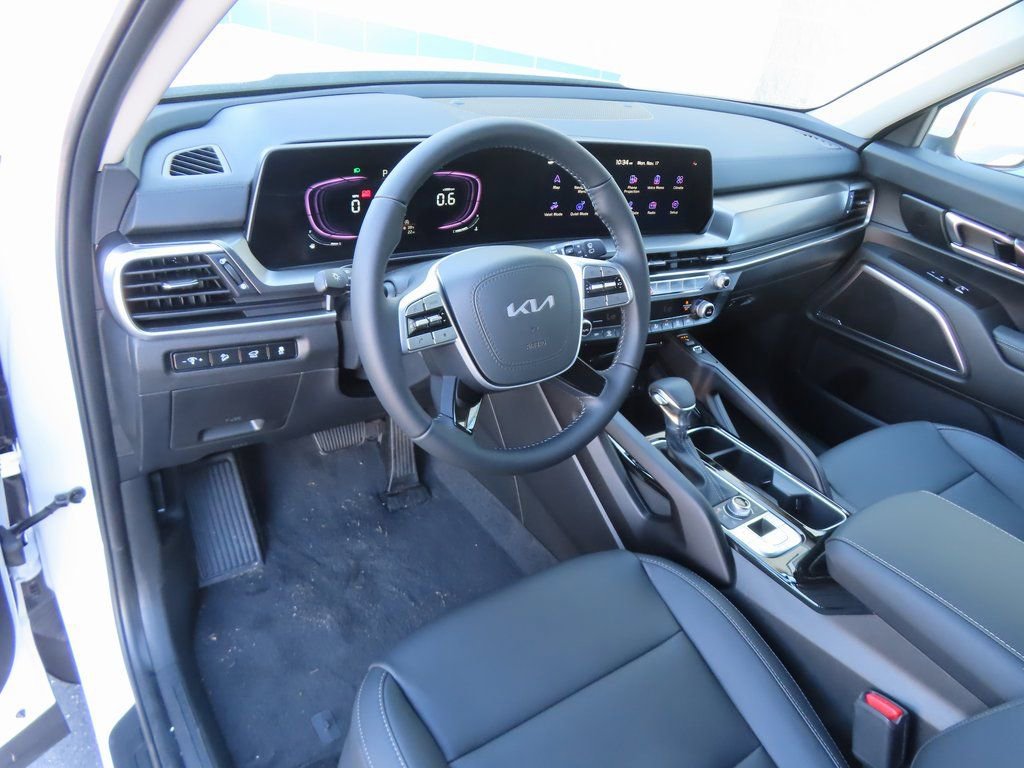Certified 2025 Kia Telluride S AWD/4WD image 20