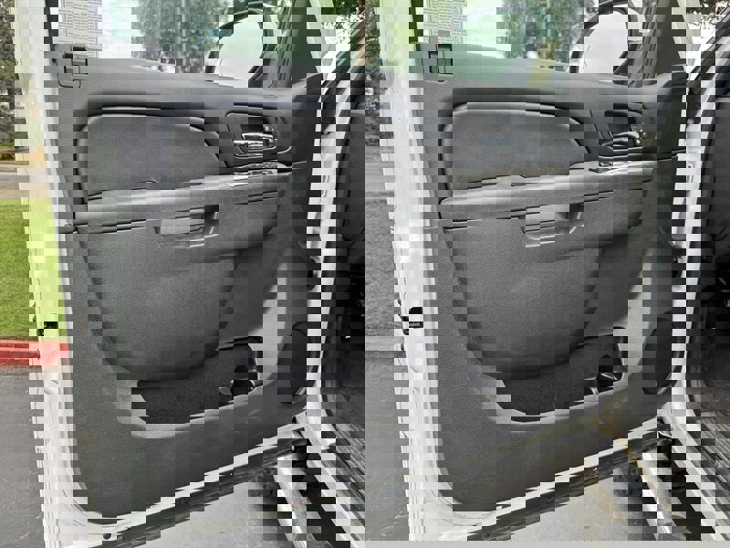 Used 2012 Chevrolet Silverado 2500 LTZ w/ LTZ Plus Package image 23