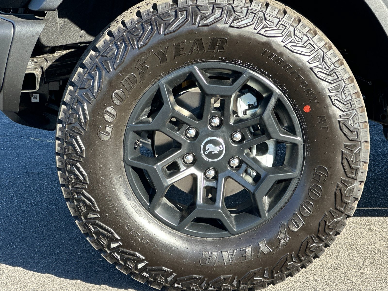 New 2026 Ford Bronco Badlands w/ Black Appearance Package AWD/4WD image 24
