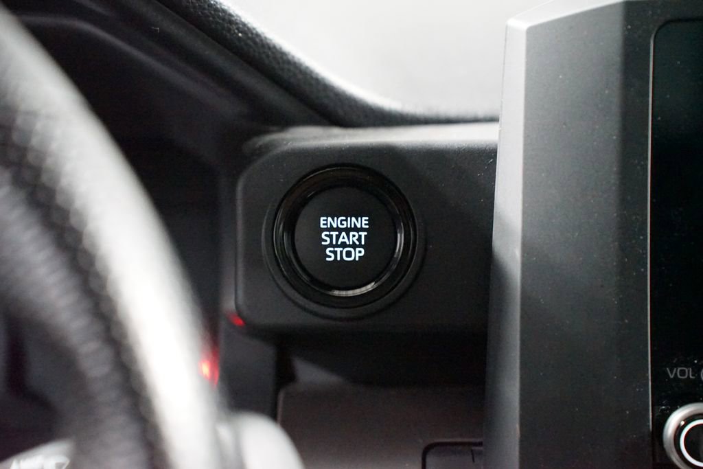 Certified 2024 Toyota Tacoma SR5 image 18
