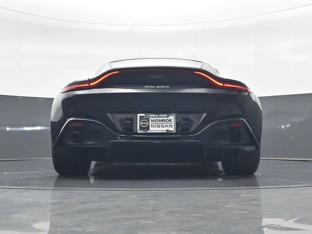 Used 2019 Aston Martin V8 Vantage Coupe image 23