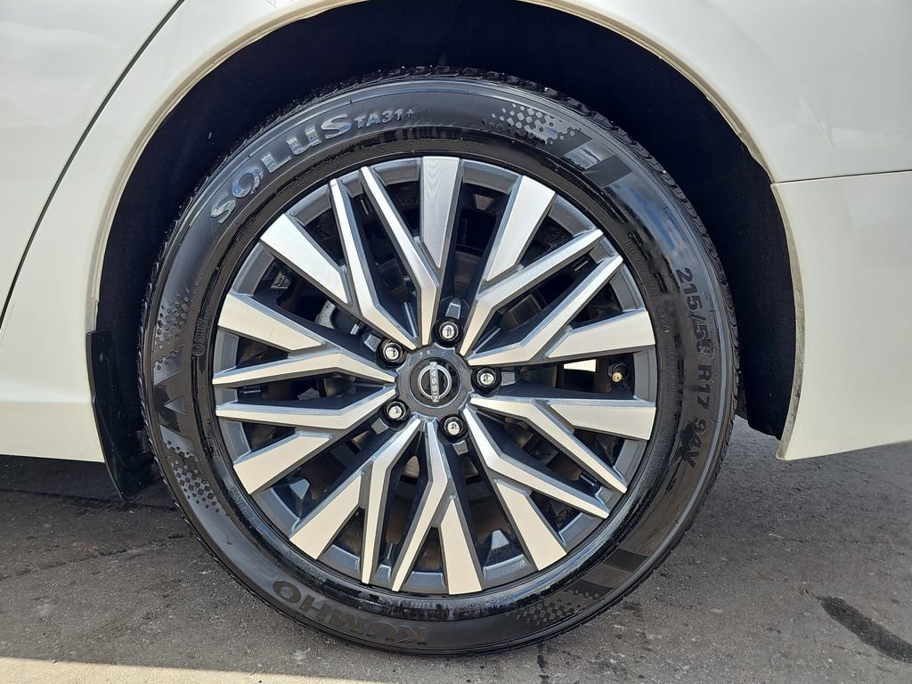 Used 2025 Nissan Altima 2.5 SV image 34