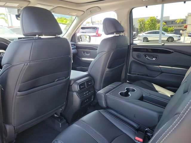 Certified 2025 Honda Pilot Touring image 16